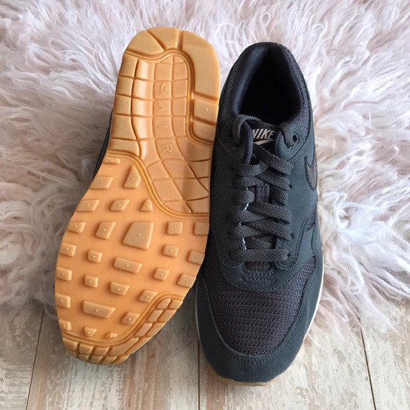 NWT Nike ID Air Max 1 Custom Grey - Picture 8 of 8